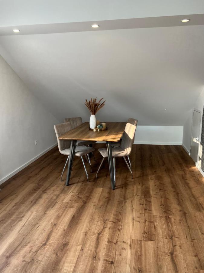 Ferienwohnung Lidu-Jene Eislingen Exterior foto